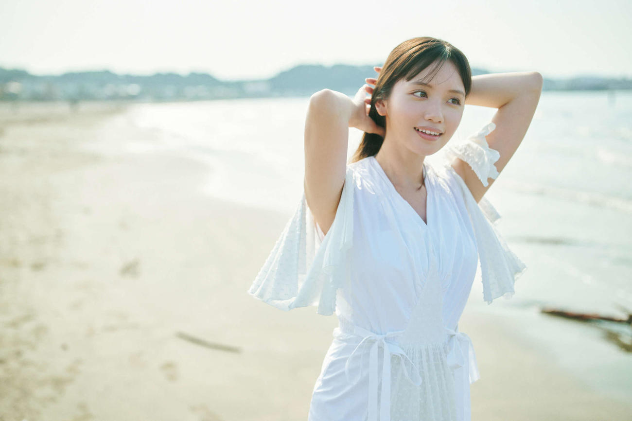 テレビ東京田中瞳アナウンサーの初フォト＆エッセイ「瞳のまにまに」の先行公開カット（C）熊木優