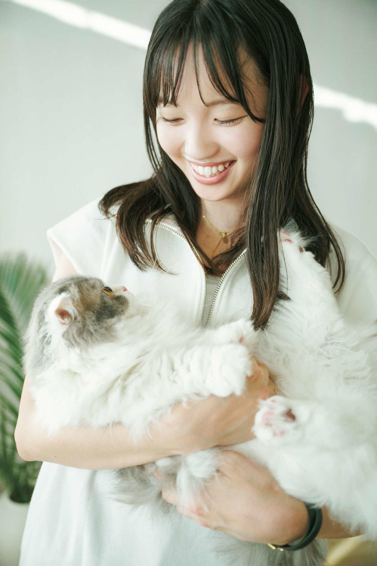 テレビ東京田中瞳アナウンサーの初フォト＆エッセイ「瞳のまにまに」の先行公開カット（C）熊木優