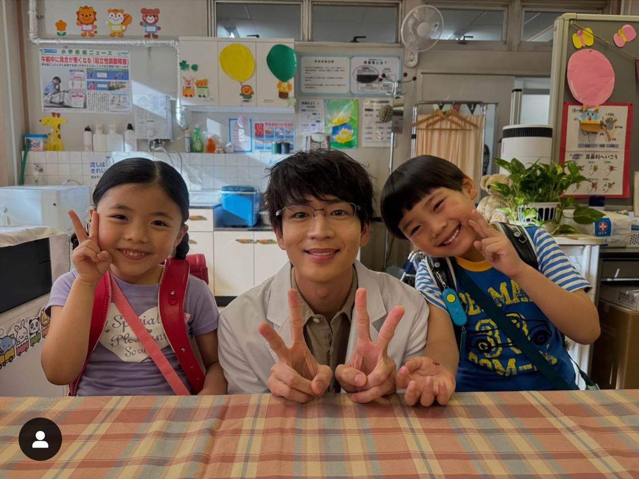 日テレ系ドラマ「放課後カルテ」公式インスタグラムから