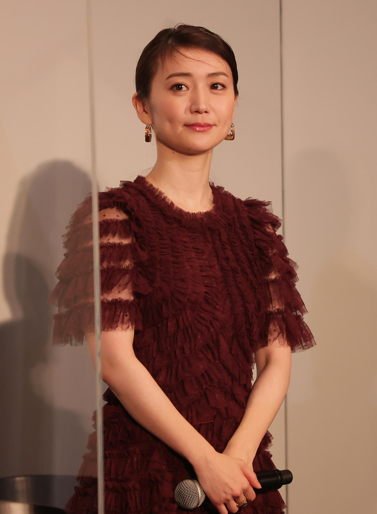 大島優子（2022年撮影）