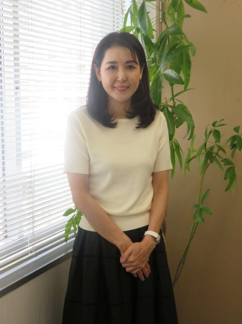 画家吉野祥江がサンディエゴなどで絵画展　19歳年上夫はゴダイゴのミッキー吉野／連載 ＜１＞