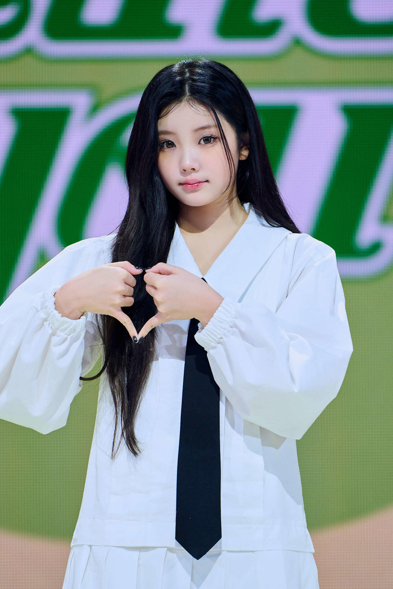 ミニアルバム「I，LL LIKE YOU」の発売記念ショーケースを韓国で行ったILLITのWONHEE（(P)＆(C)BELIFT LAB Inc.）