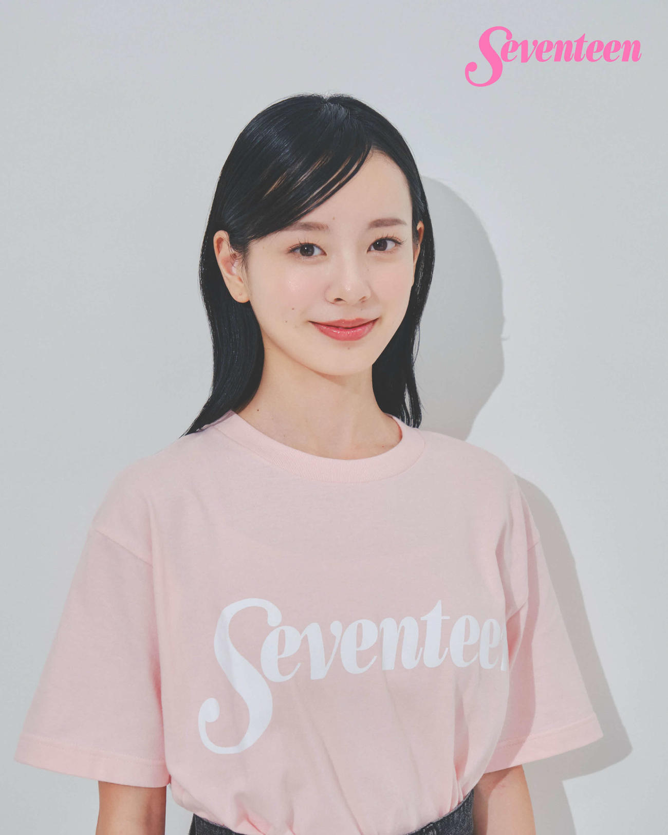 ファッション誌「Seventeen」専属モデルに選ばれた小國舞羽（（C）Seventeen／集英社／千葉夕イチ氏撮影）