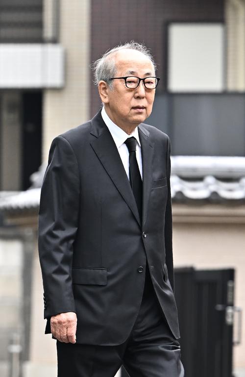 西田敏行さん告別式に「五人会」松崎しげるら、岸部一徳、大泉洋、前田