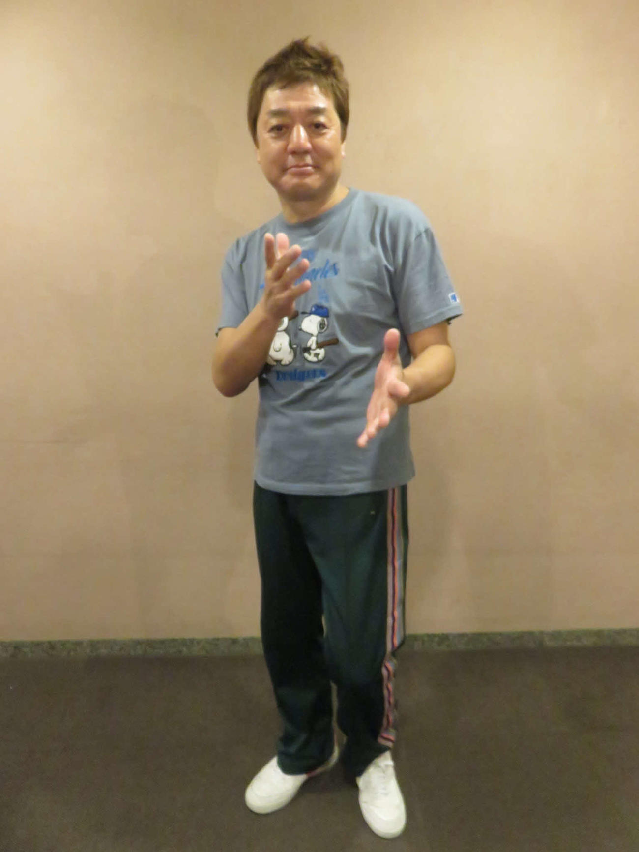 新曲「つがるのうらら」を発売したタマ伸也