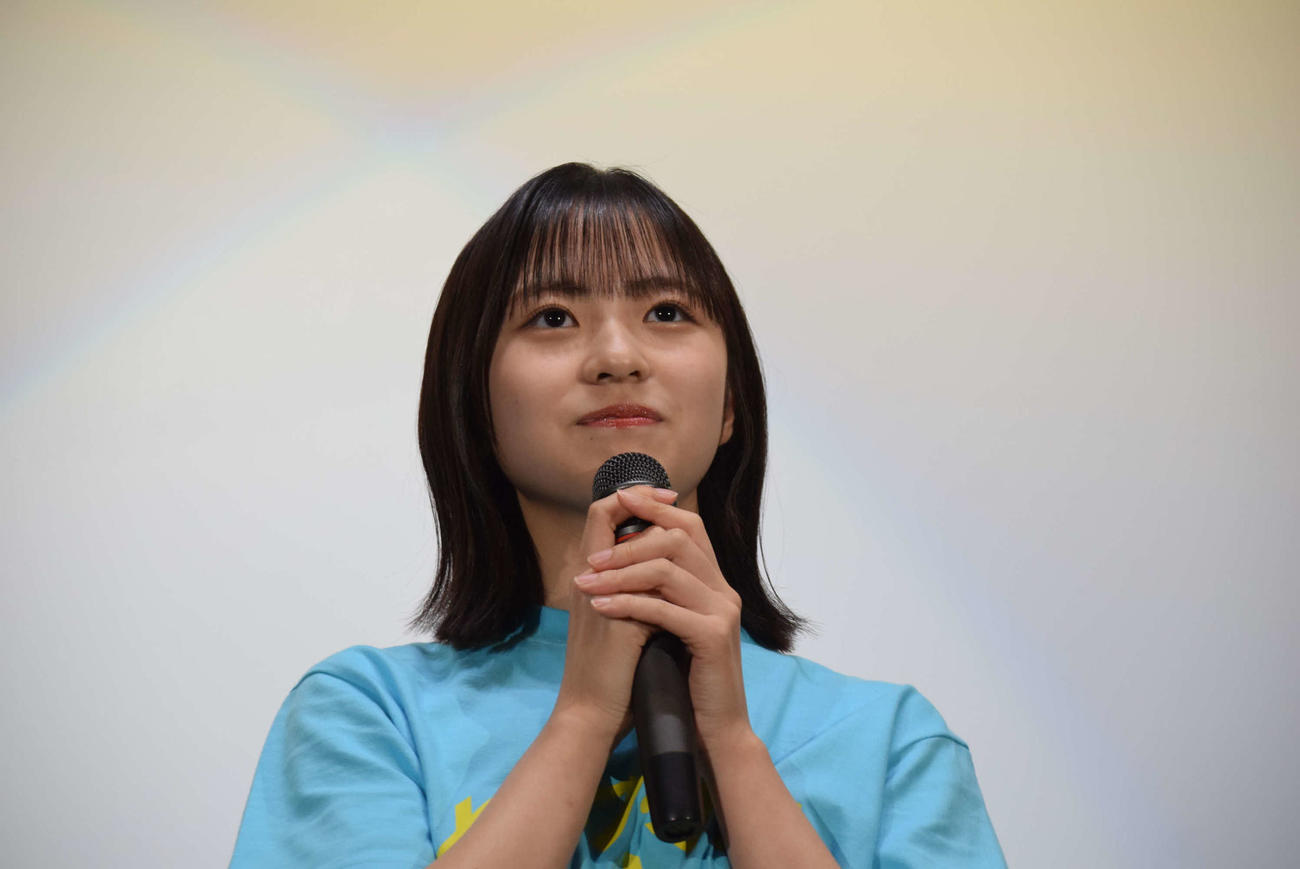 「ゼンブ・オブ・トーキョー」の公開初日舞台あいさつに登壇した日向坂46正源司陽子（撮影・阪口孝志）