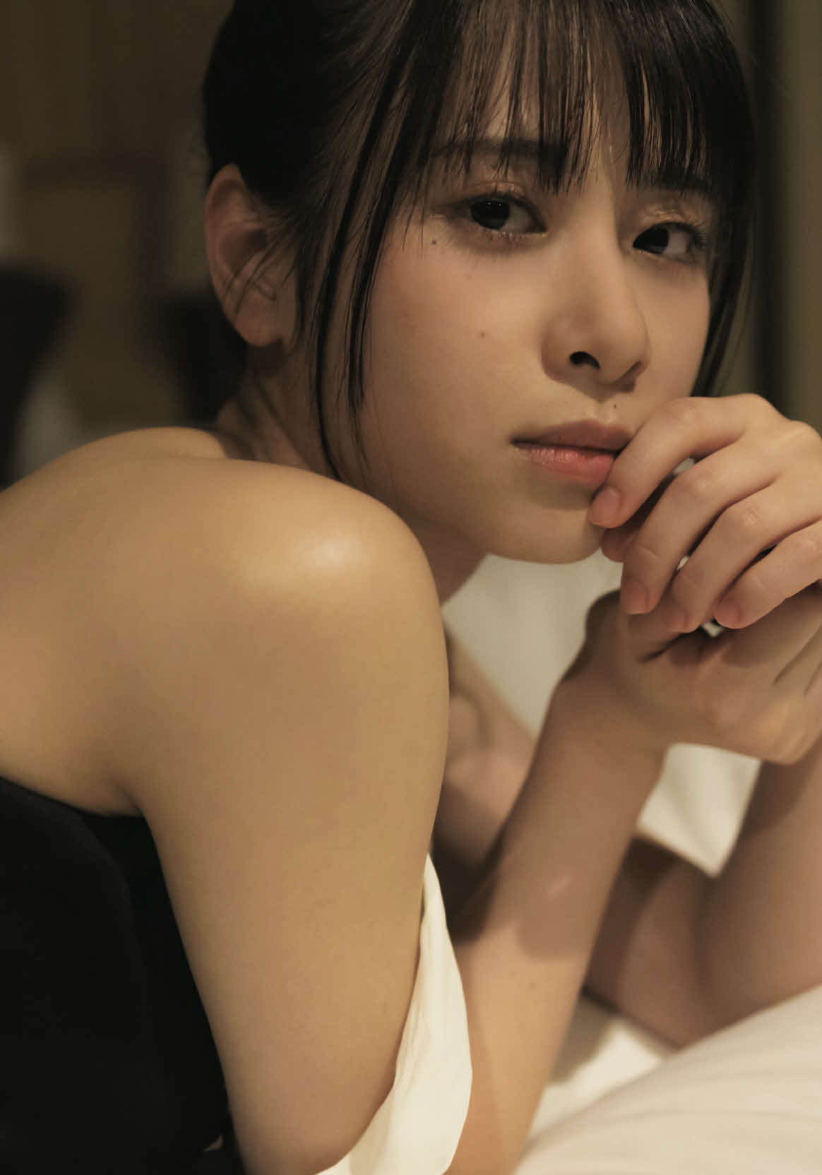前田佳織里の写真集「恋のかおり」から