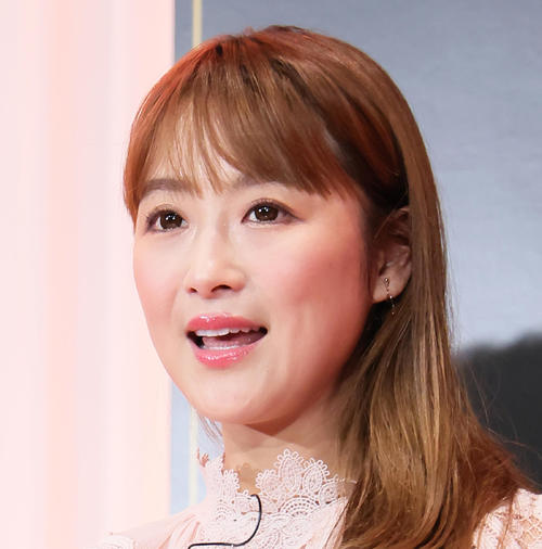 鈴木奈々「私お尻大きくない？」デニム姿でヒップ披露「ちょうど良い」「理想的」フォロワー絶賛