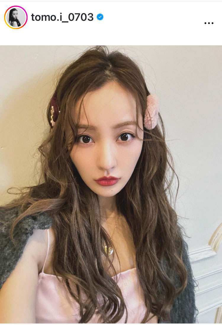 板野友美のインスタグラムから