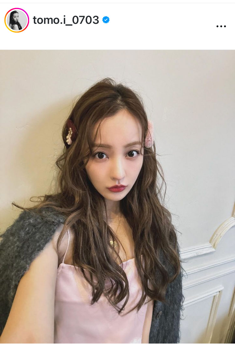 板野友美のインスタグラムから