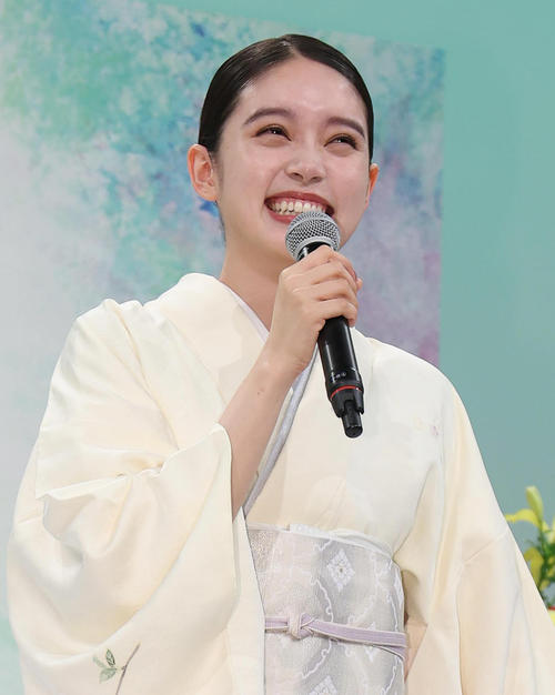 高石あかり、朝ドラ長丁場克服へ秘策？「体調が悪い時はジャンクなものを」粉もん料理で完走誓う