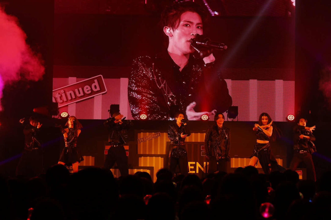 「GENIC LIVE TOUR 2024　－if－」でパフォーマンスするGENIC