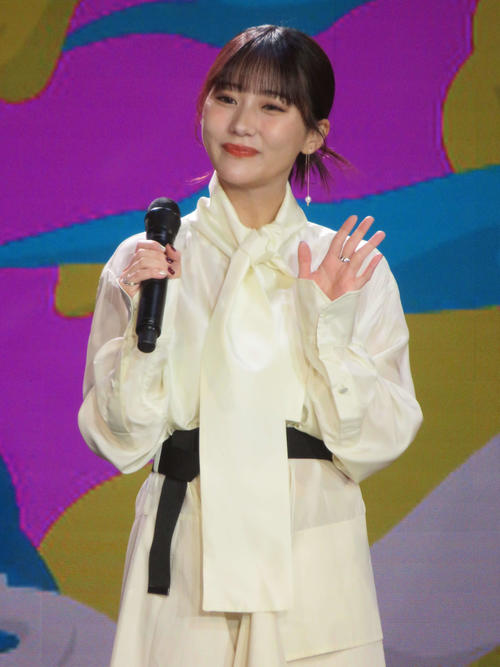 元HKT48田中美久がプレゼンター務め「応援の大きさ感じ、心にグッとくるものが」表彰後に涙