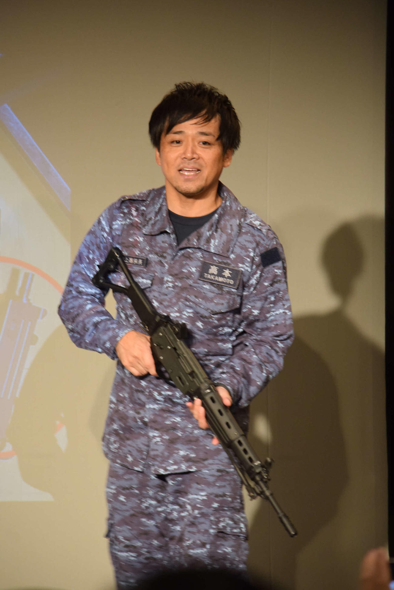 単独ライブを開催した元海自芸人の雷ジャクソン高本剛志（撮影・阪口孝志）
