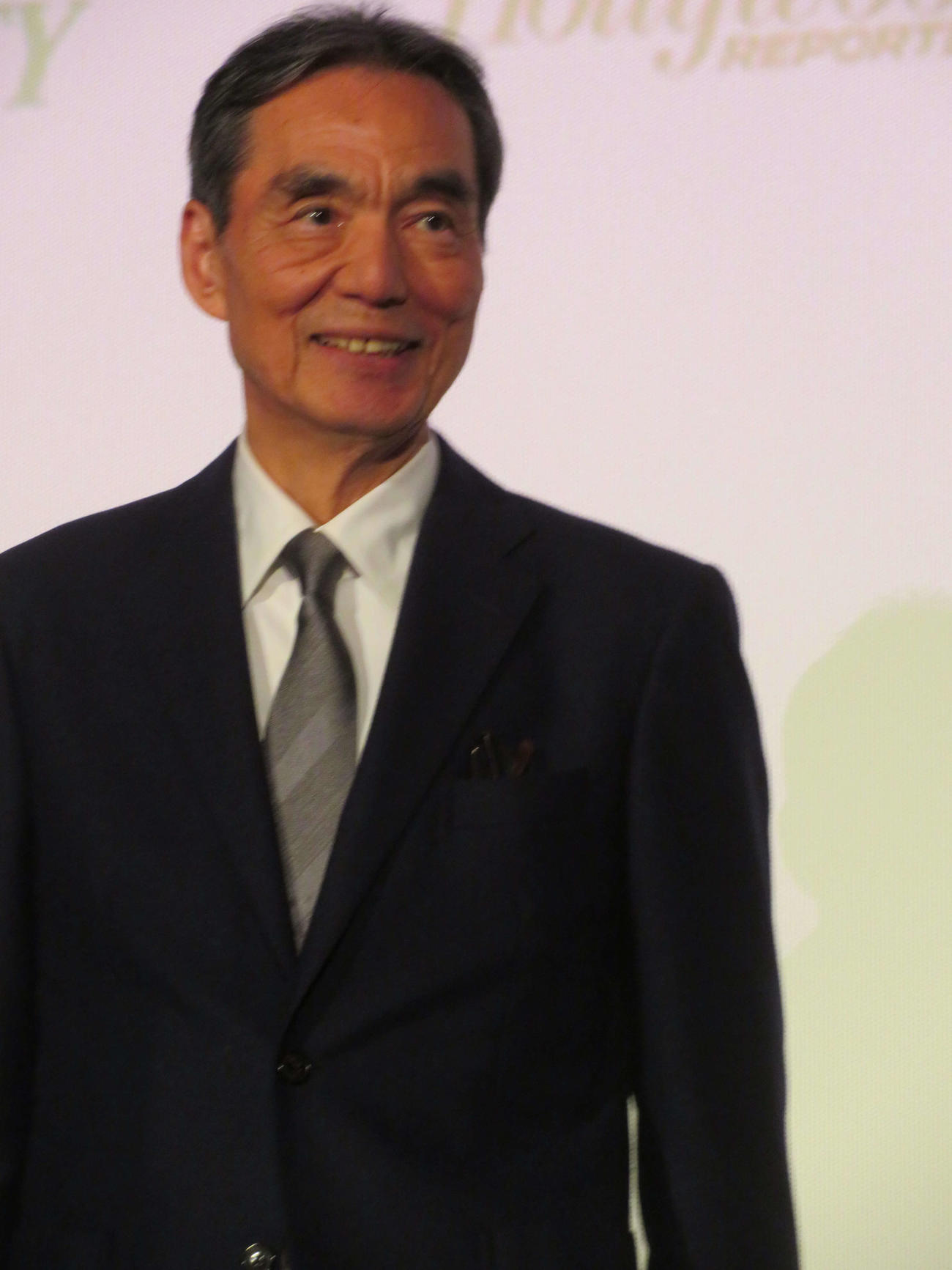 東京国際映画祭コンペティション部門に出品された主演映画「敵」公式上映後舞台あいさつに登壇した長塚京三（撮影・村上幸将）