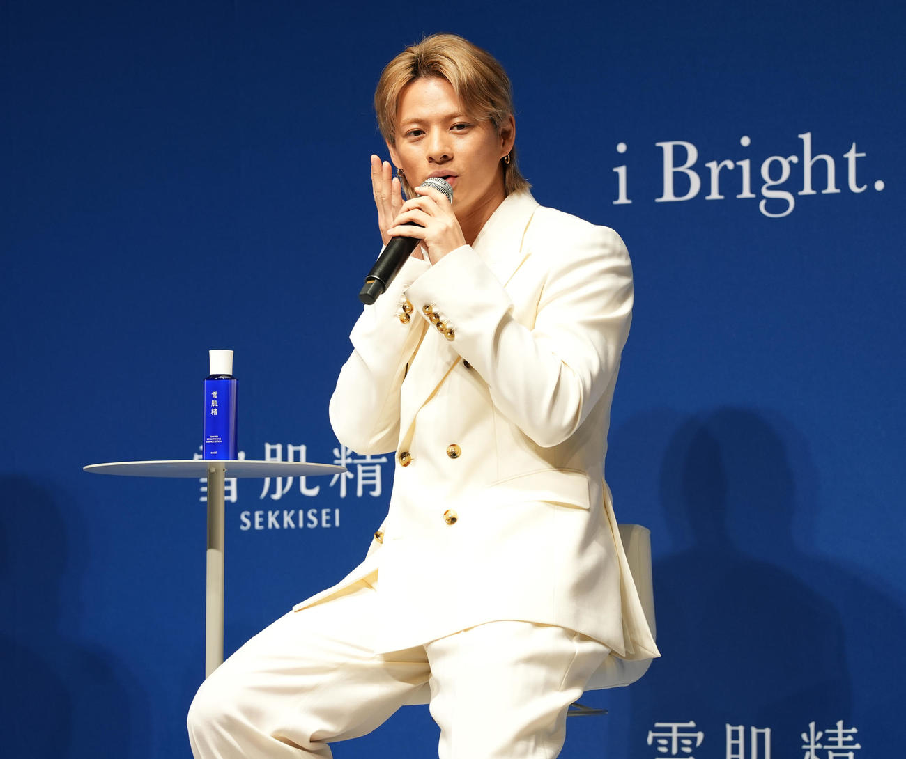 「雪肌精　新・グローバルブランドミューズ就任発表会」に登壇したNumber＿iの平野紫耀（撮影・鈴木みどり）