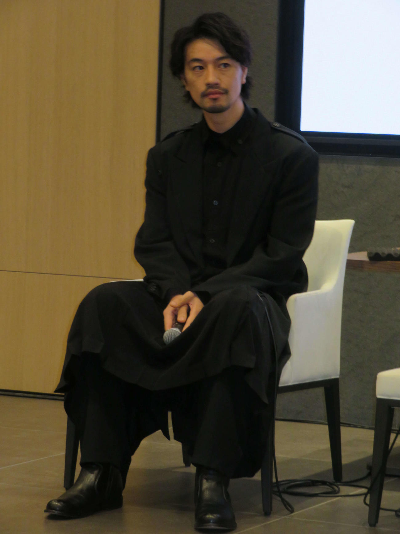 東京国際映画祭エシカル・フィルム賞授賞式に登壇した、審査委員長の斎藤工（撮影・村上幸将）