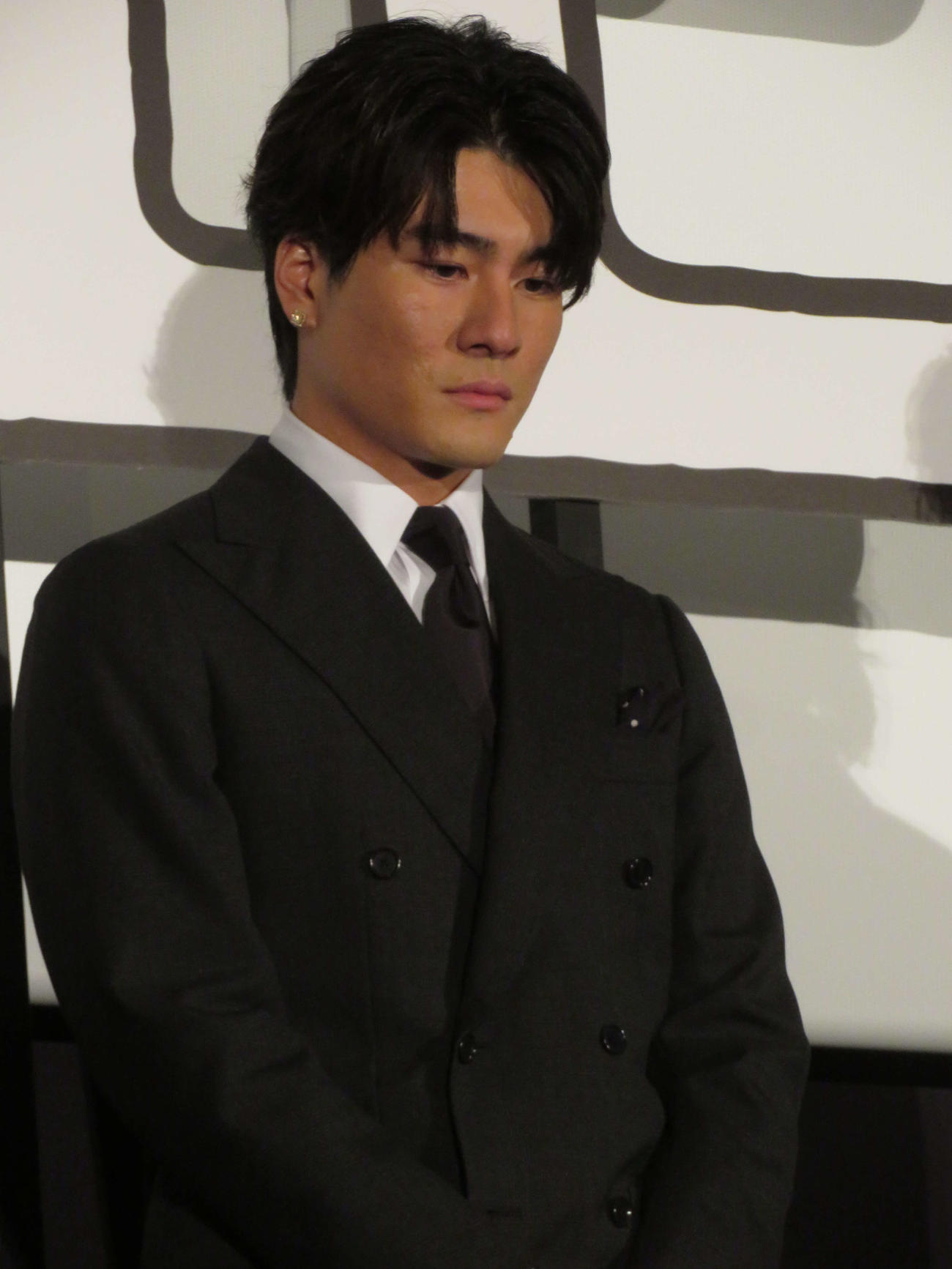 映画「正体」完成披露舞台あいさつに登壇したSixTONES森本慎太郎（撮影・村上幸将）