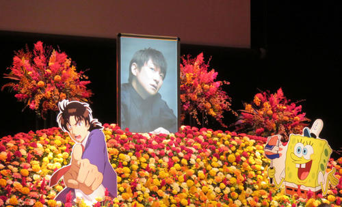 声優松野太紀さんを送る会に三ツ矢雄二やSnow Man佐久間ら参列 山田