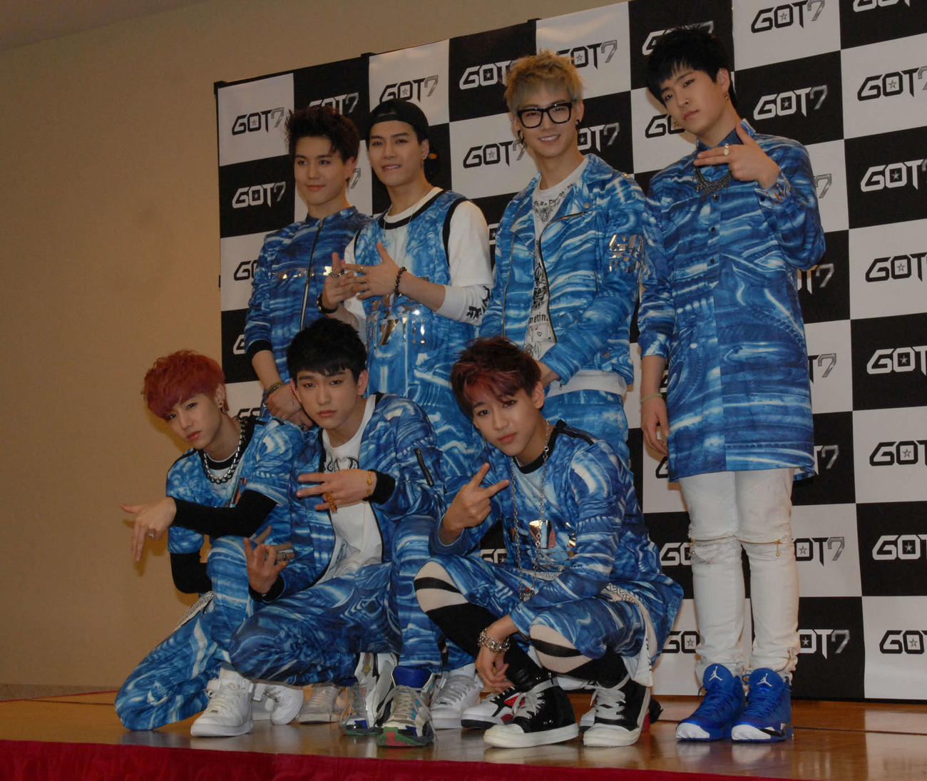 韓流】GOT7ジニョンが7日除隊予定 ライブ放送でファンの質問に答える