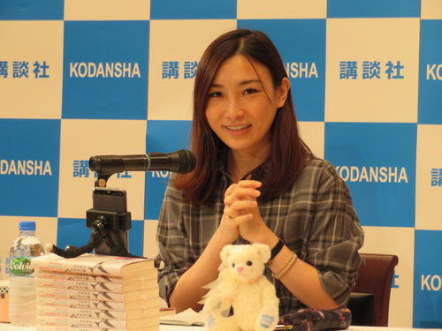 人気女性ブロガー「なーんかチクチク刺してくる」検閲すり抜ける悪質コメントに憤り