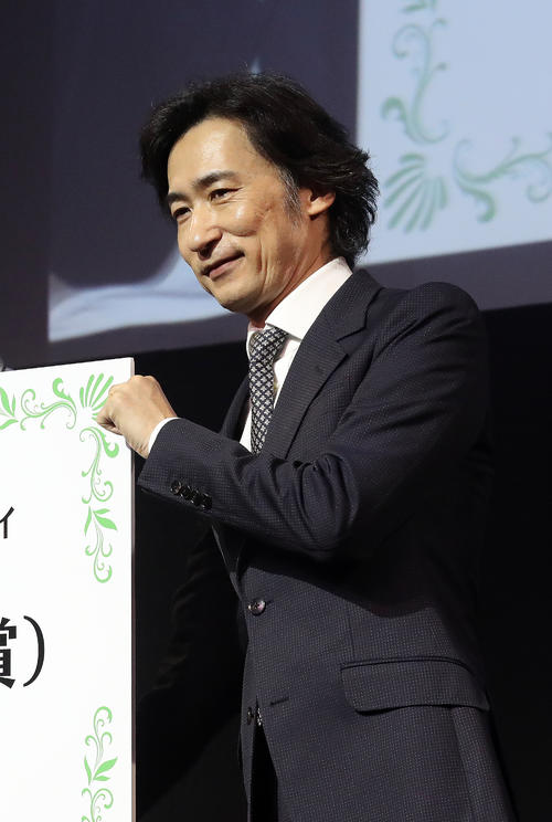 65歳の雅楽師が伝説的ロックバンドの名曲カバー　動画編集も秀逸でファン騒然「神々しいです」