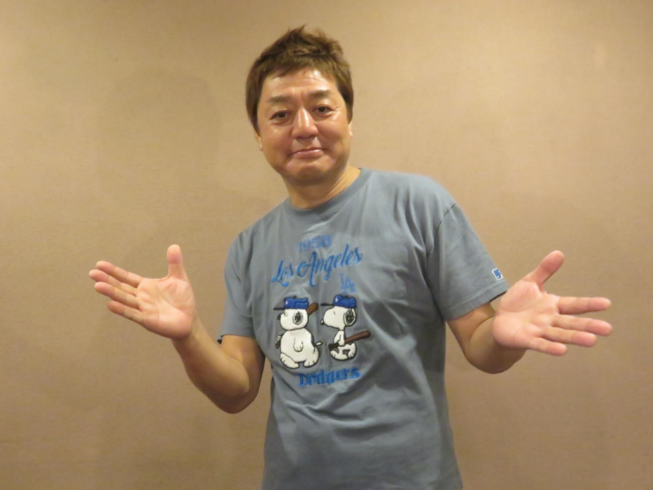 新曲「つがるのうらら」を発売したタマ伸也