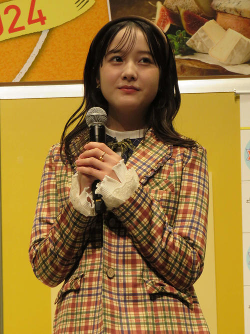 本田紗来、クリスマスは「家族とパーティーできたらいいな」チーズのパーティーレシピに舌鼓