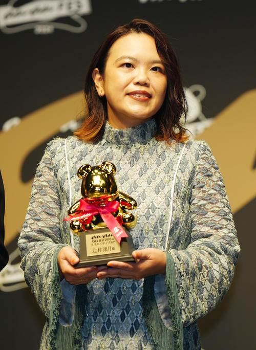 「anan AWARD 2024」クリエイティブ部門で受賞した作家の辻村深月氏（撮影・江口和貴）