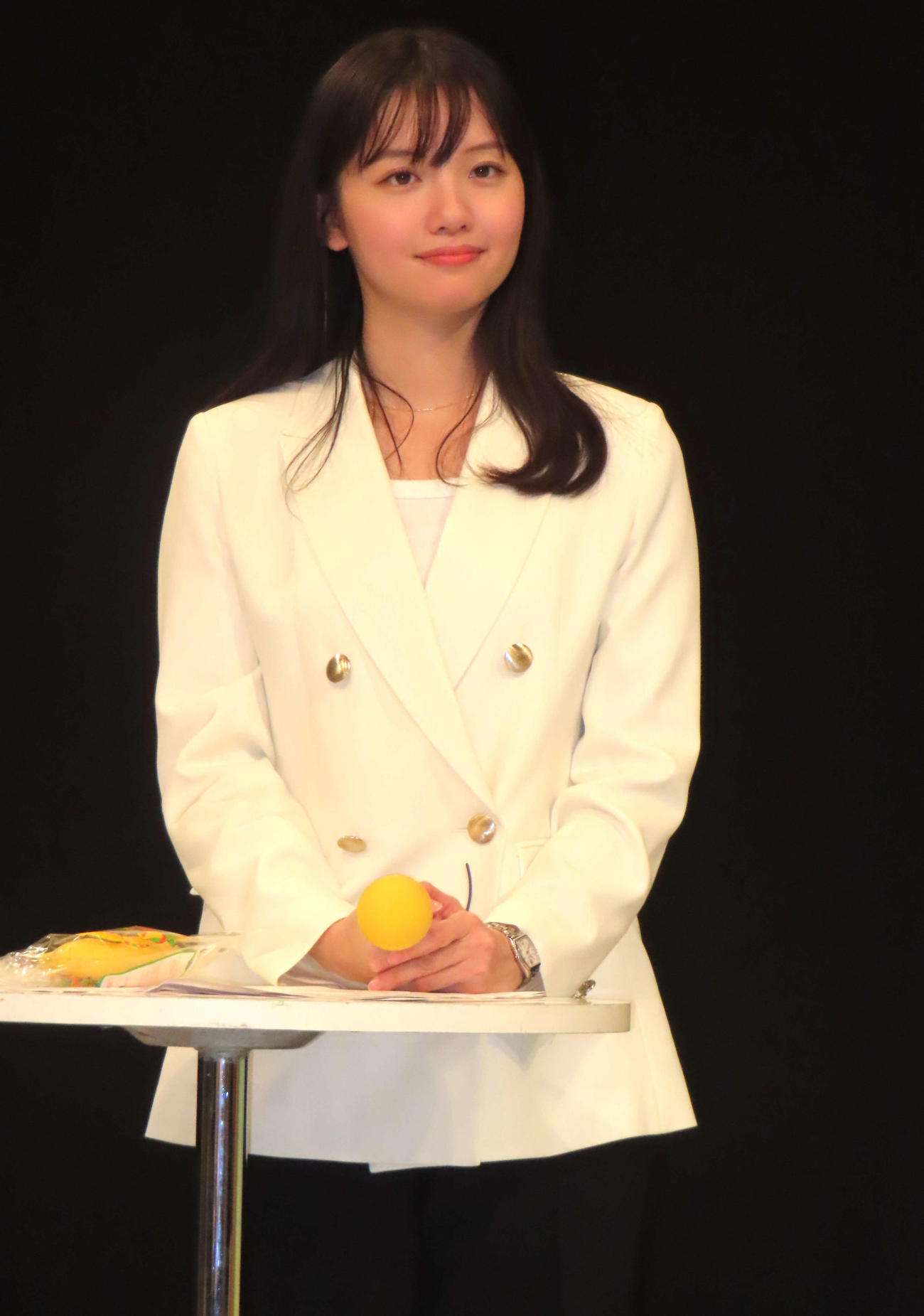 ドラマ「下山メシ」記者会見にMCとして登壇した田中瞳アナウンサー