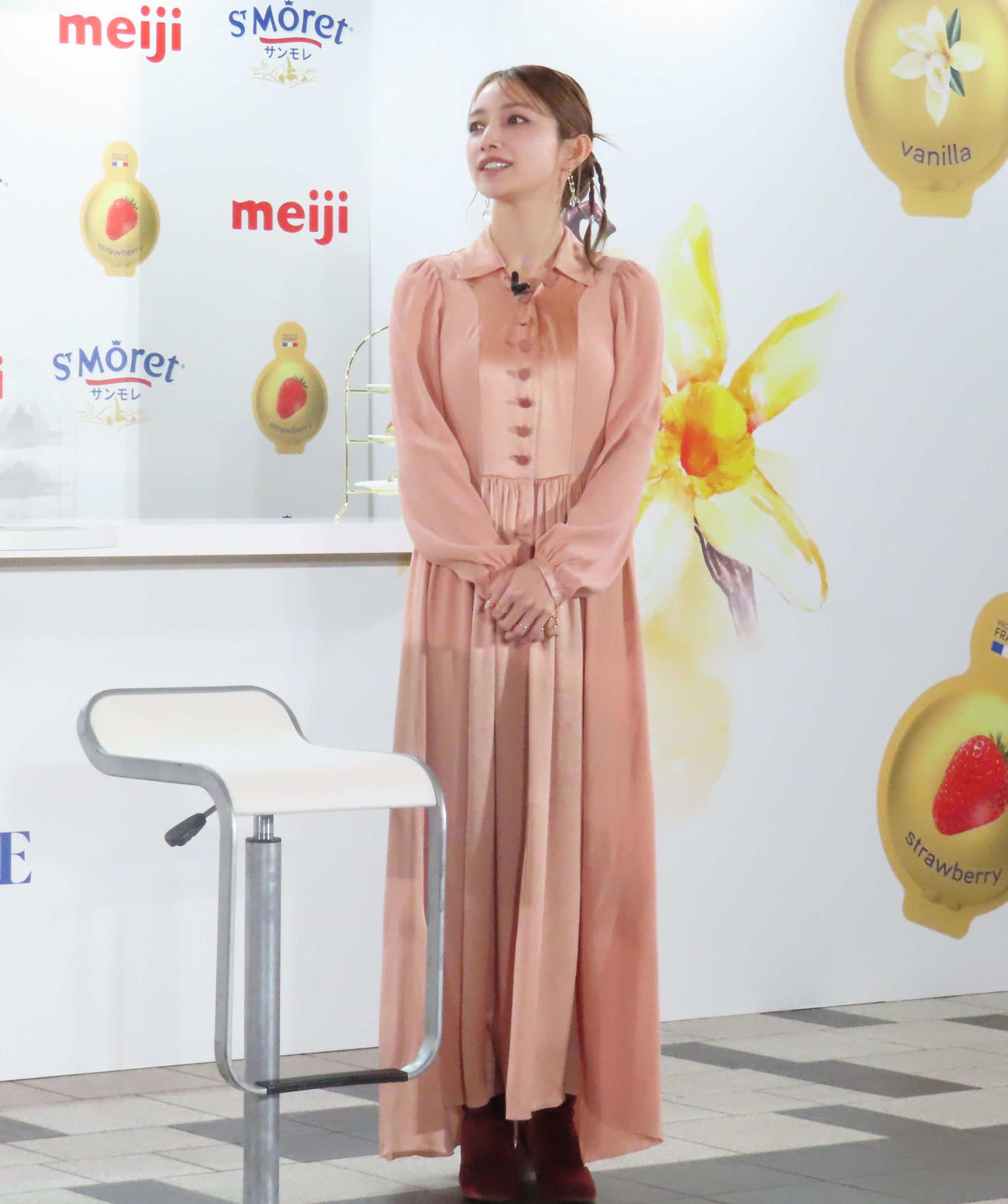 「明治サンモレ　クリームチーズデザート」PRイベントに出席した後藤真希