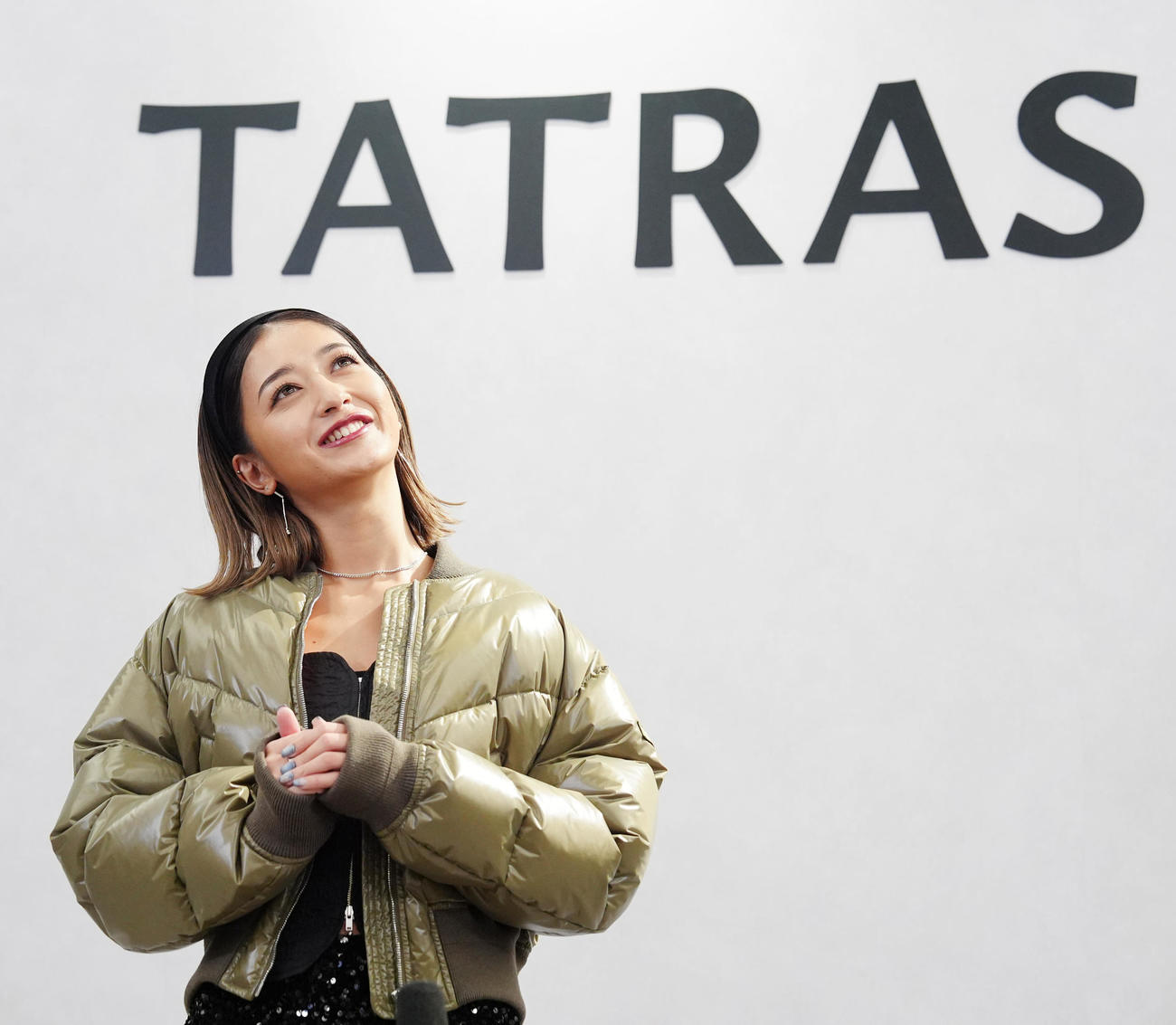 「TATRAS　銀座店」プレビューイベントでフォトコールに臨む池田美優（撮影・江口和貴）