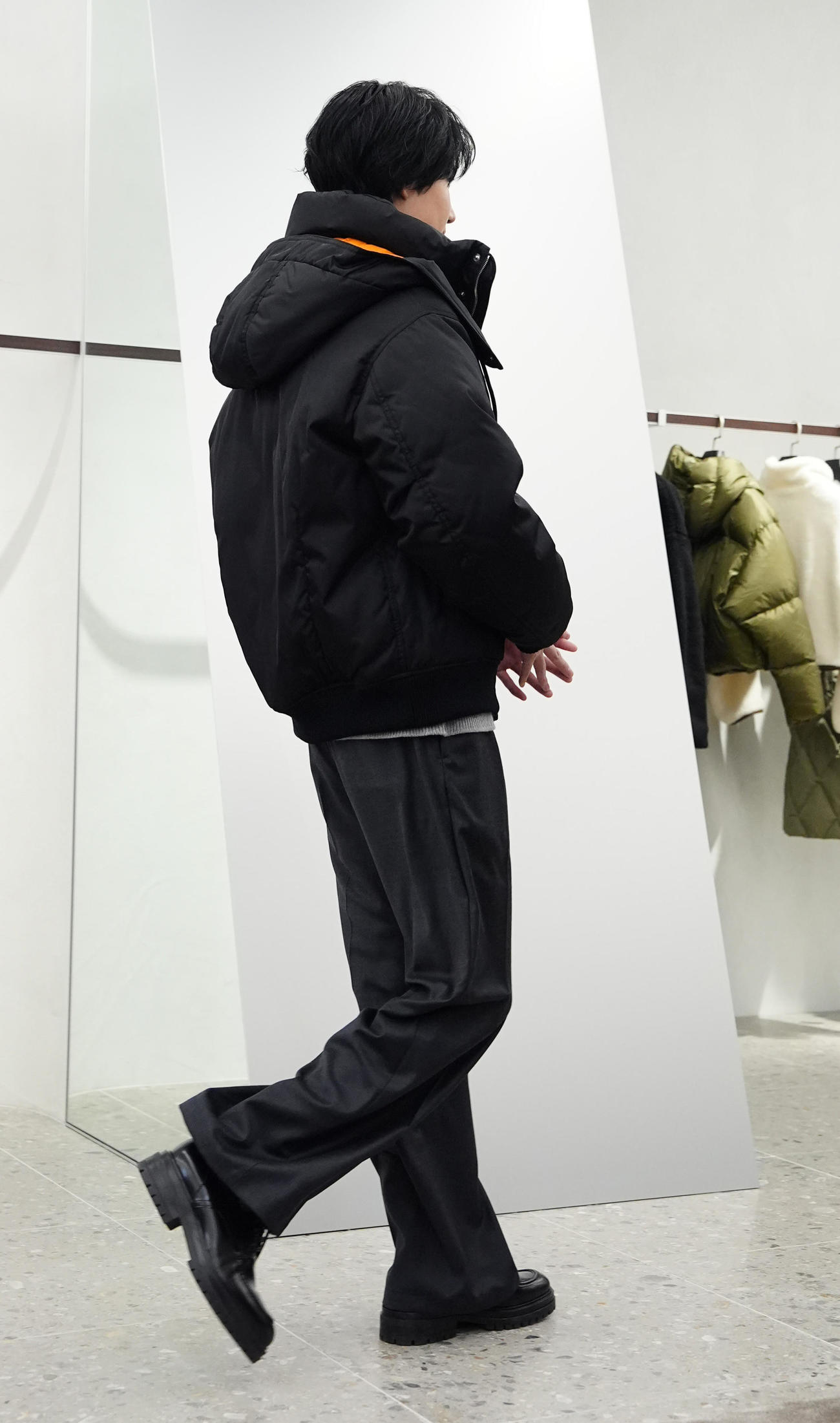 「TATRAS　銀座店」プレビューイベントでフォトコールに臨む桜田通（撮影・江口和貴）