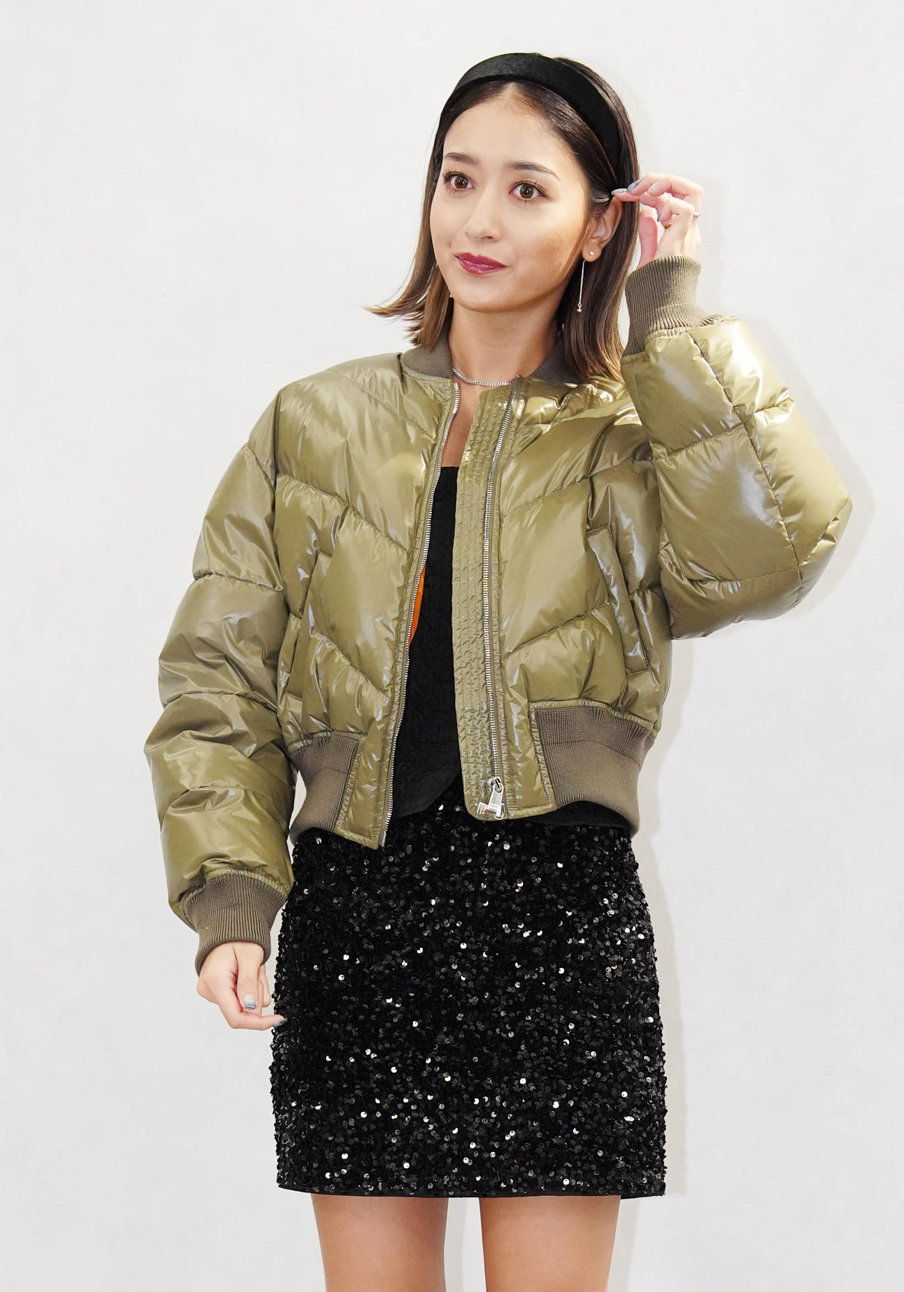 「TATRAS　銀座店」プレビューイベントでフォトコールに臨む池田美優（撮影・江口和貴）