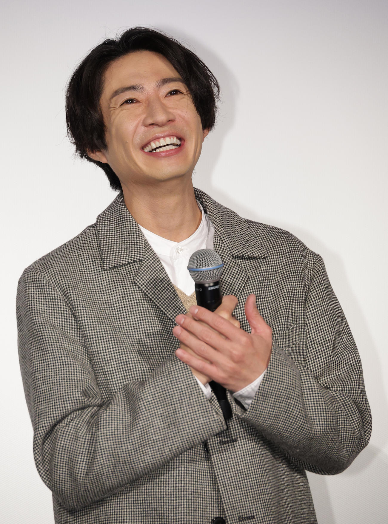 映画「PUI PUI　モルカー　ザ・ムービー　MOLMAX」の完成披露試写会であいさつする相葉雅紀（撮影・中島郁夫）