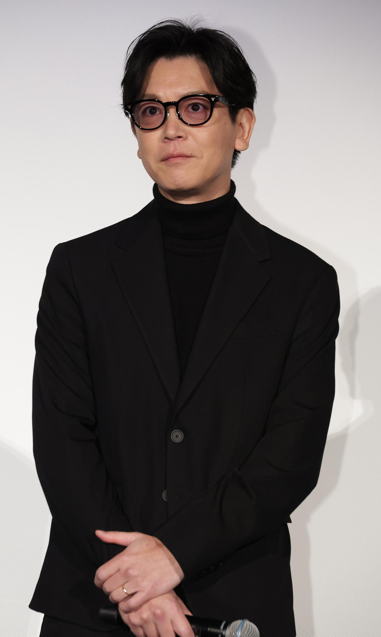 映画「PUI PUI　モルカー　ザ・ムービー　MOLMAX」の完成披露試写会であいさつするまんきゅう監督（撮影・中島郁夫）