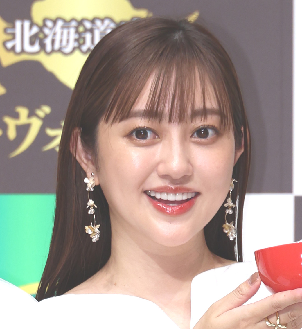 菊地亜美（2024年10月撮影）