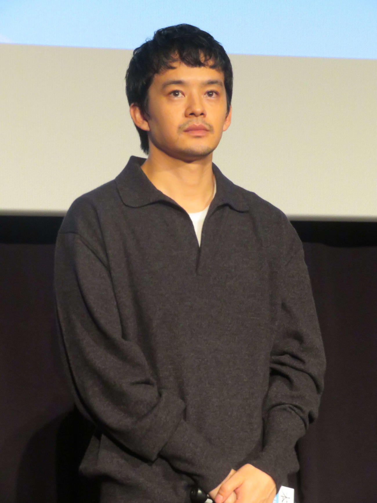映画「本心」公開御礼舞台あいさつに登壇した、左から池松壮亮（撮影・村上幸将）
