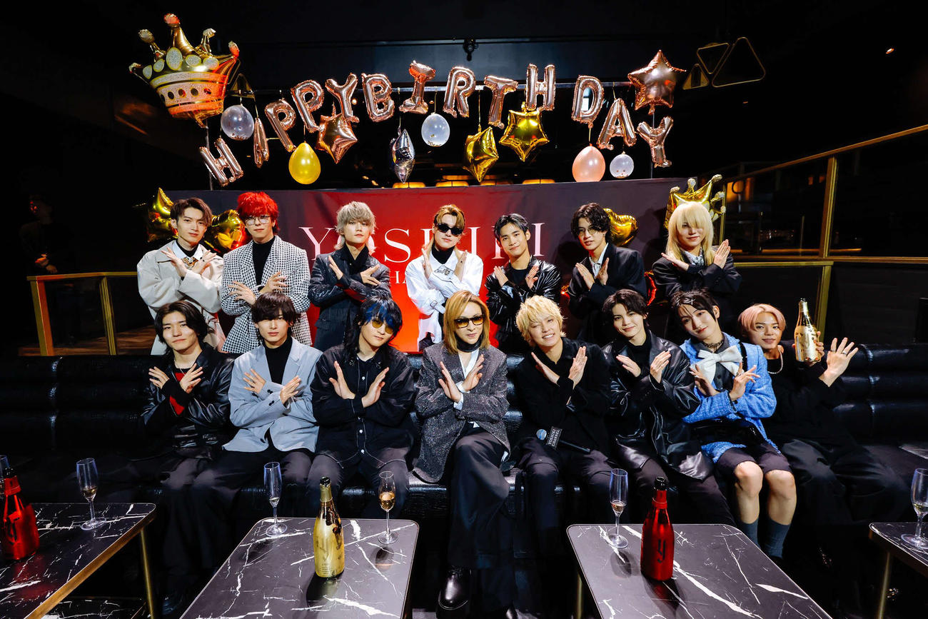 YOSHIKI CHANNEL「YOSHIKI BIRTHDAY SPECIAL」に生出演したYOSHIKIら