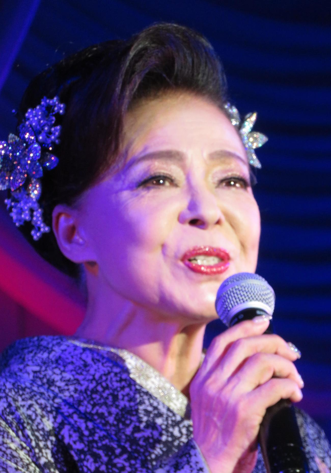 「いい夫婦の日」恒例のディナーショーを行った松前ひろ子