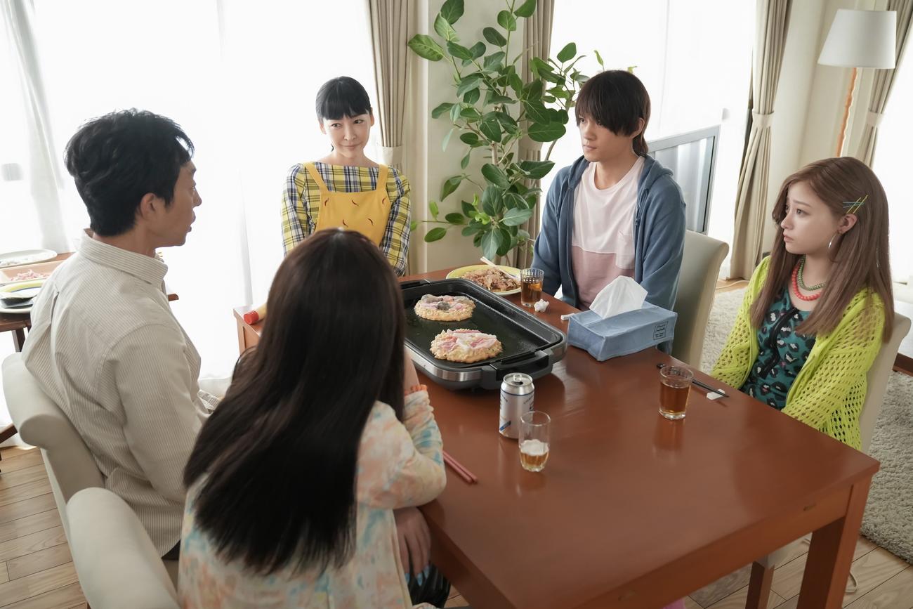 NHK連続テレビ小説「おむすび」の1場面（C）NHK