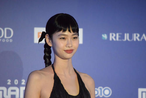 MAMA AWARDS2日目のレッドカーペットに登場したチョン・ホヨン（撮影・阪口孝志）