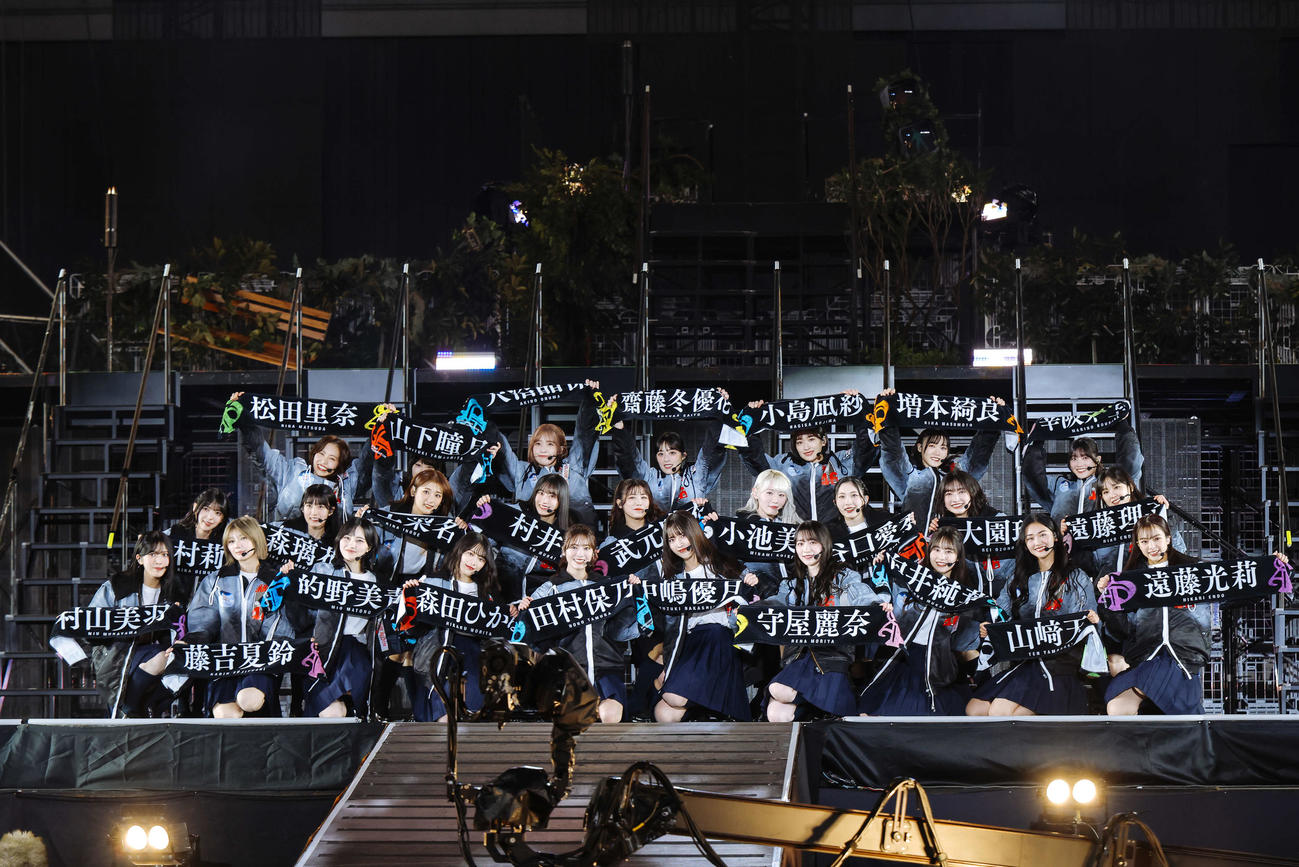 「4th YEAR ANNIVERSARY LIVE」でパフォーマンスする櫻坂46（上山陽介氏撮影）