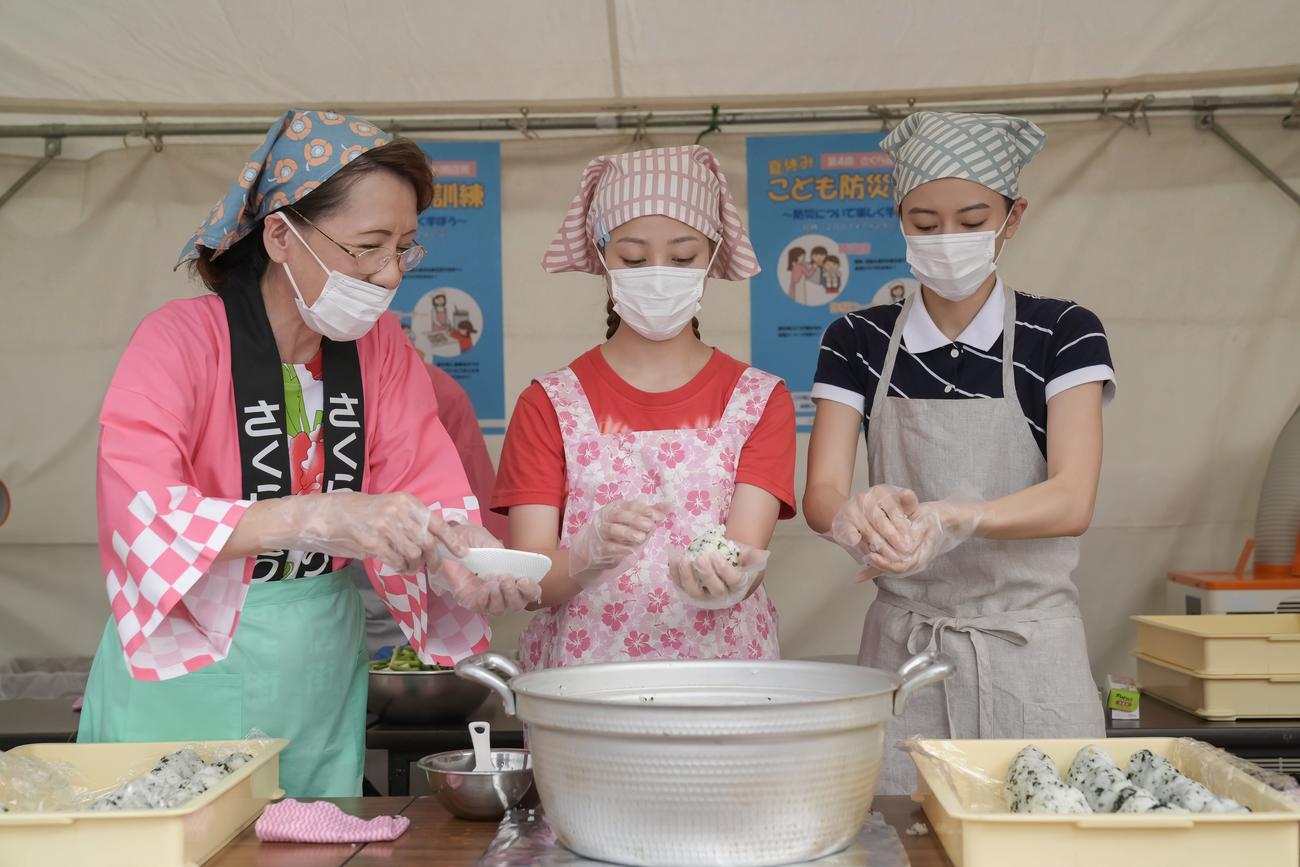 NHK連続テレビ小説「おむすび」の1場面（C）NHK