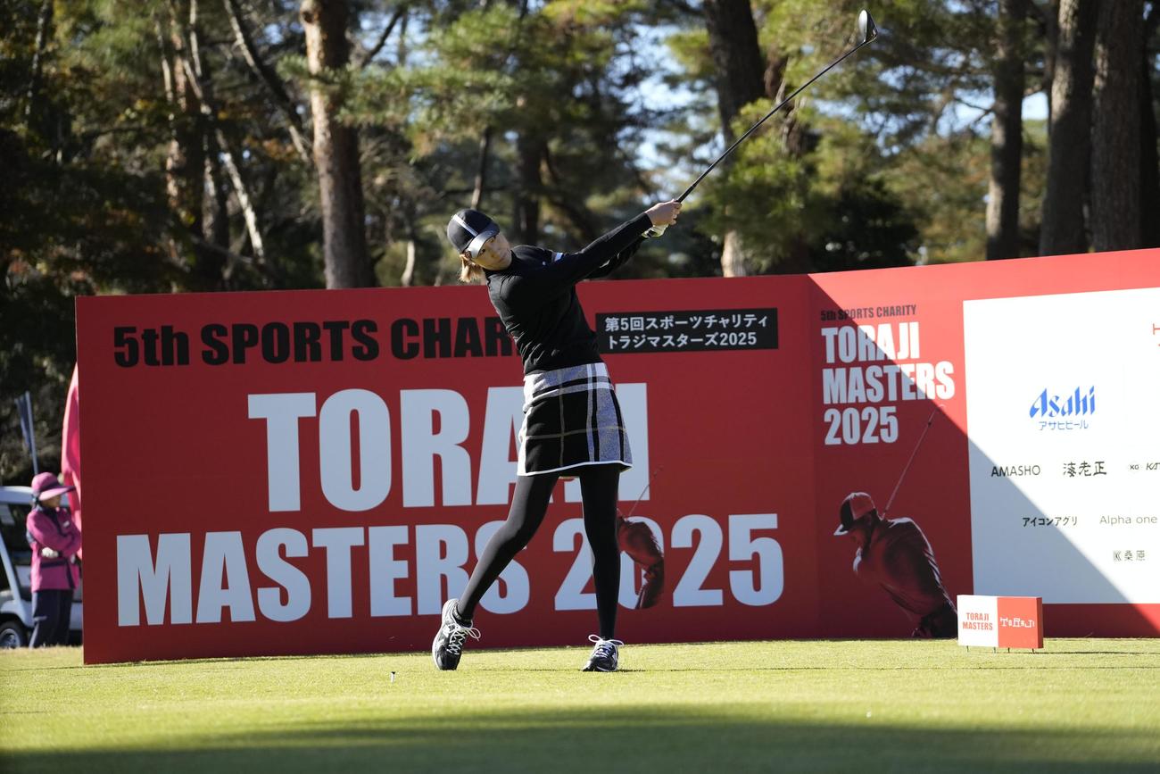 女子プロ部門優勝の木戸愛プロのショット