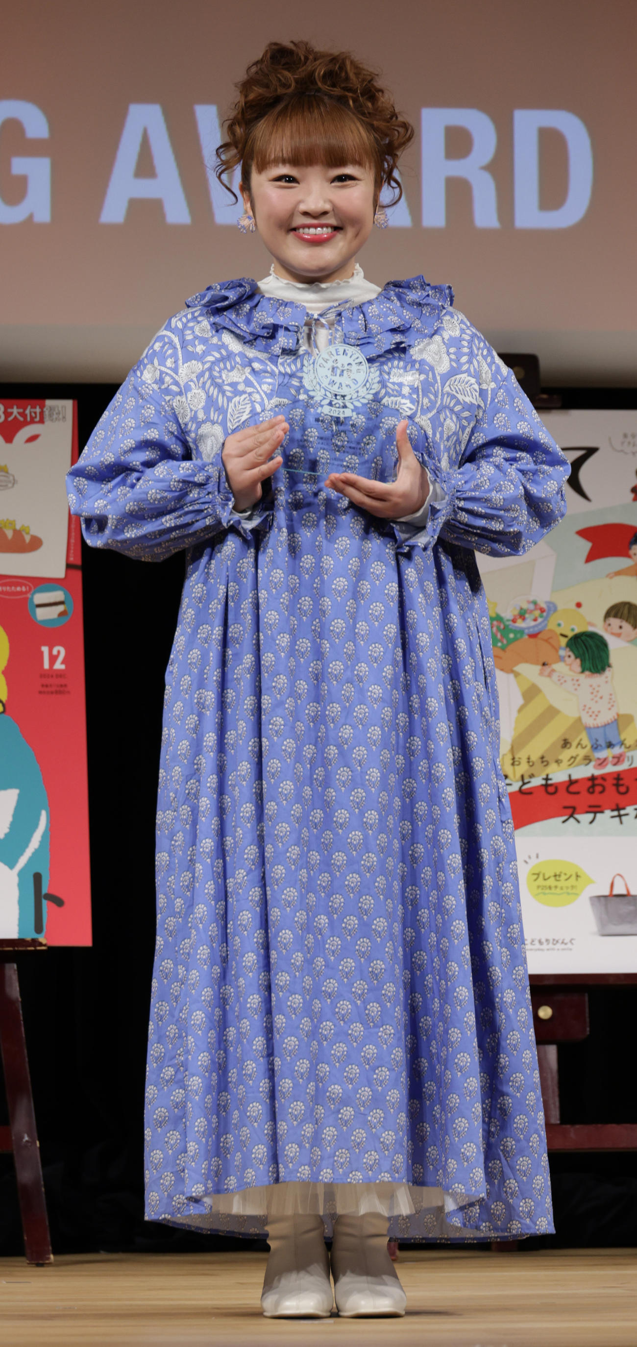 第17回ペアレンティングアワードママ部門を受賞した柳原可奈子（撮影・中島郁夫）