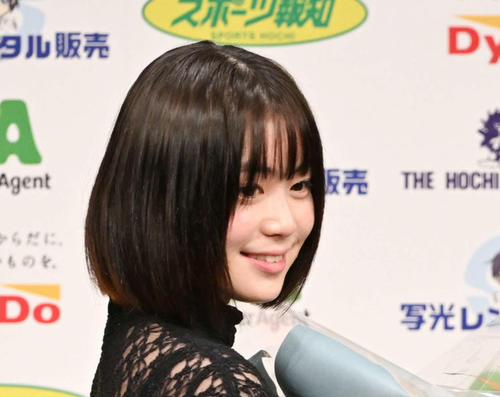 「おむすび」出演中の田畑志真、お散歩姿公開に「すてきな妖精さん」「一緒にお散歩行きたい」