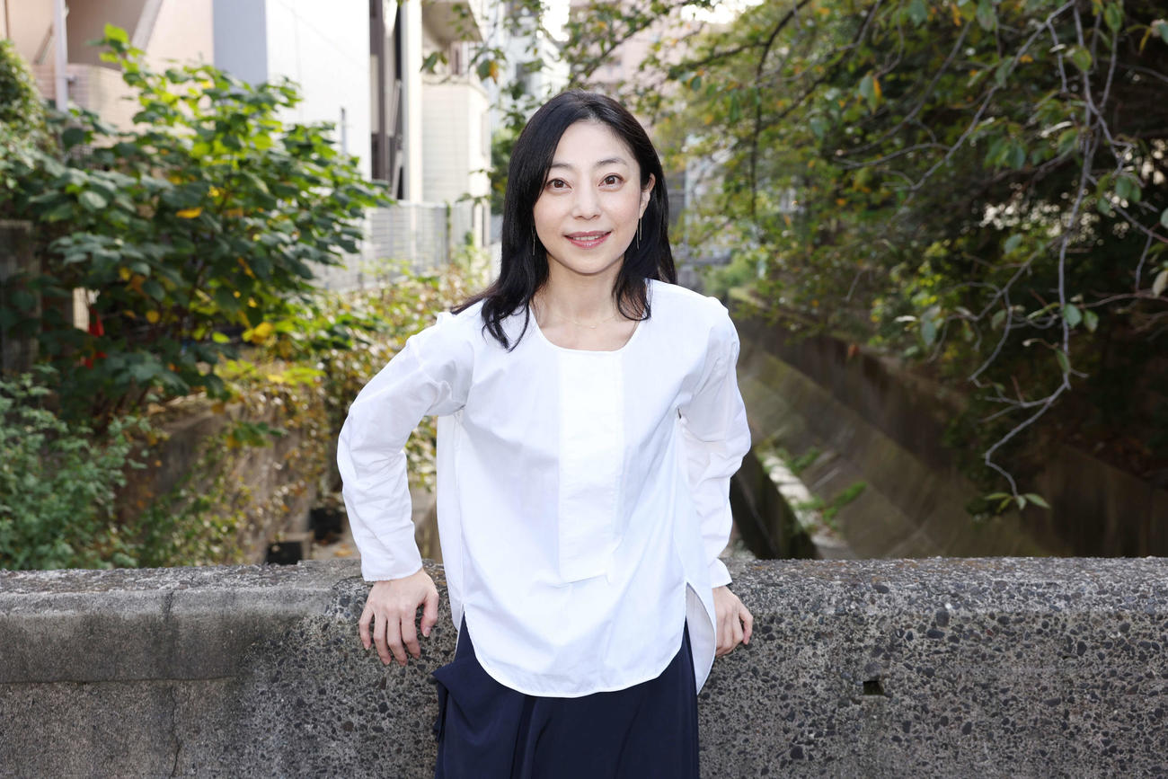 ふんわりとした優しい笑顔を見せる田中里衣（撮影・宮地輝）