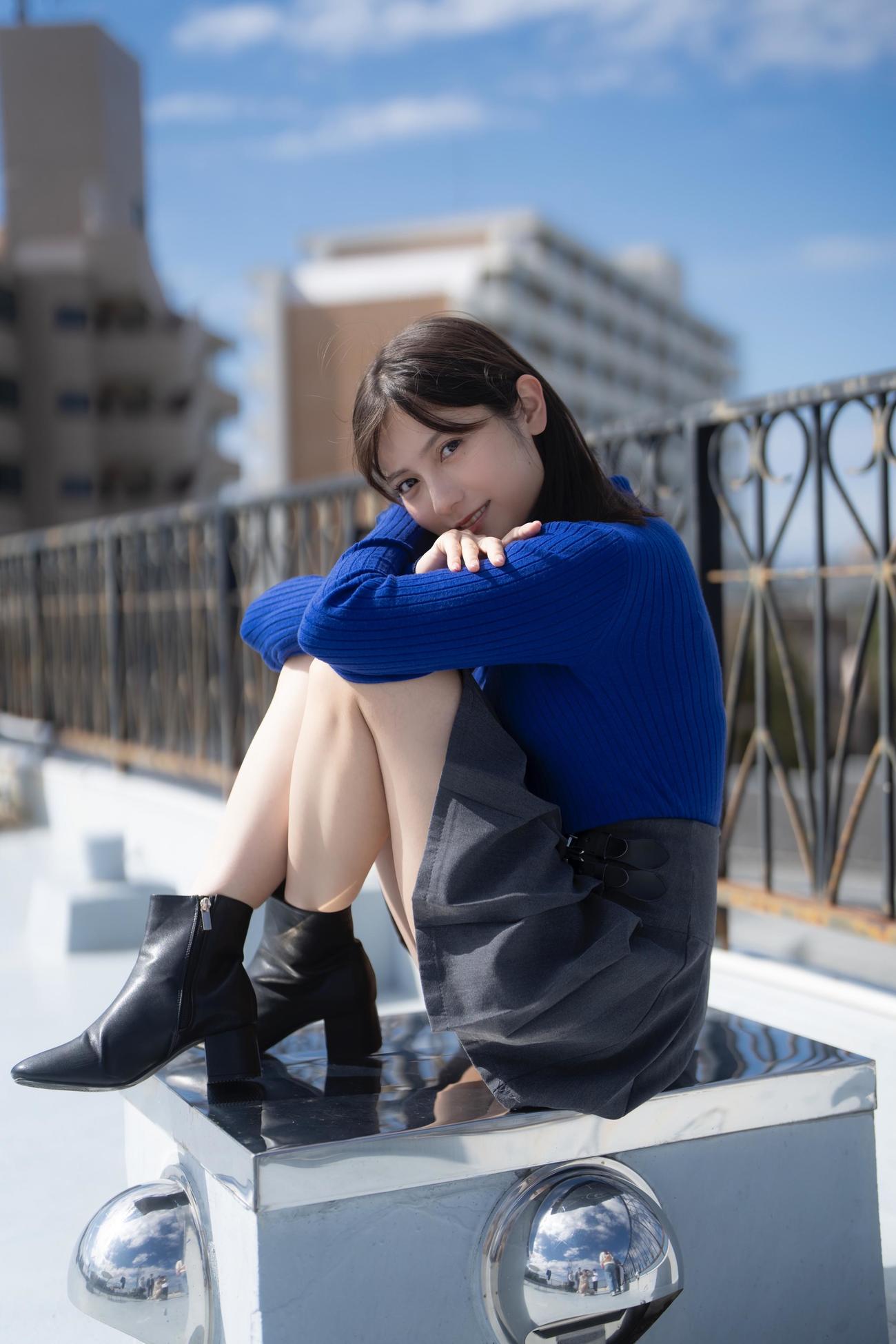「週刊少年チャンピオン」で表紙グラビアを飾った桃月なしこ(C)小池伸一郎／秋田書店2024