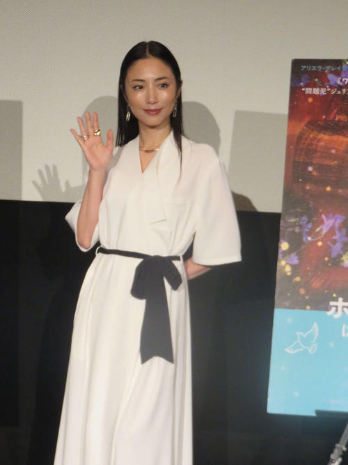 MEGUMI「グラビアからプロデューサーでたたかれた」　映画「ホワイトバード」トークショー
